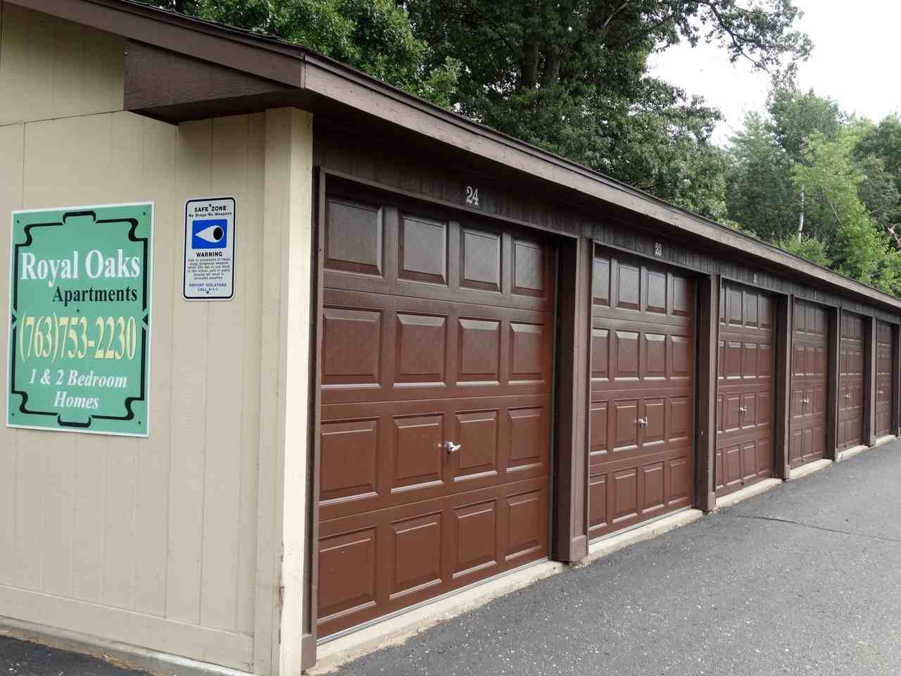 Royal Oaks Apartments - Photo 3 of 50