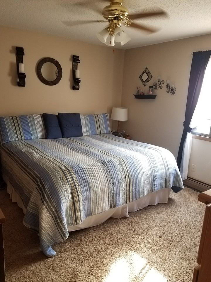 Royal Oaks Apartments - Photo 7 of 12