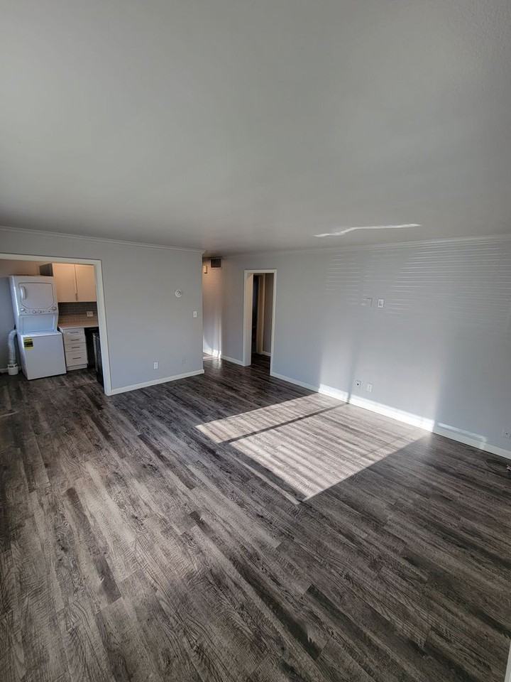 Arches South Apartments - Photo 3 of 13