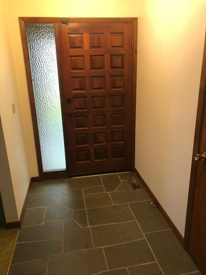 1183 E Main St - Photo 3 of 26