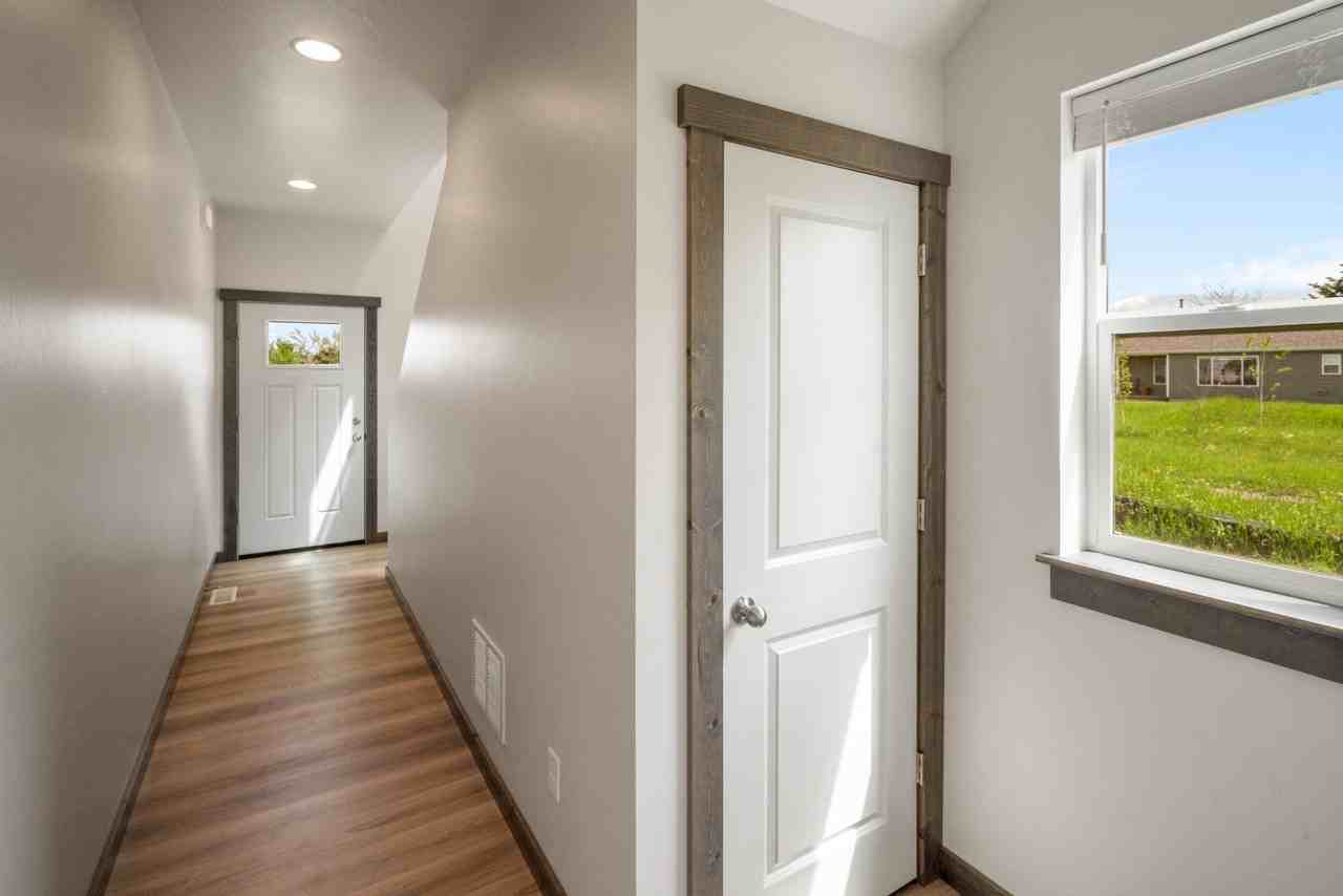 2958 W Babcock St #A - Photo 6 of 41