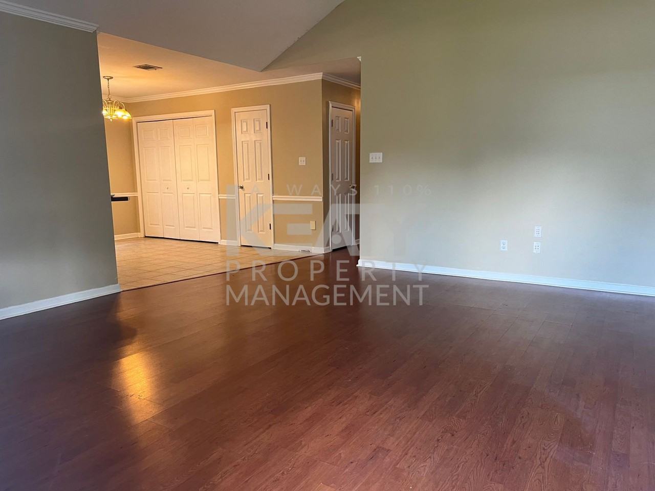 315 Titan Dr Apt B - Photo 2 of 13