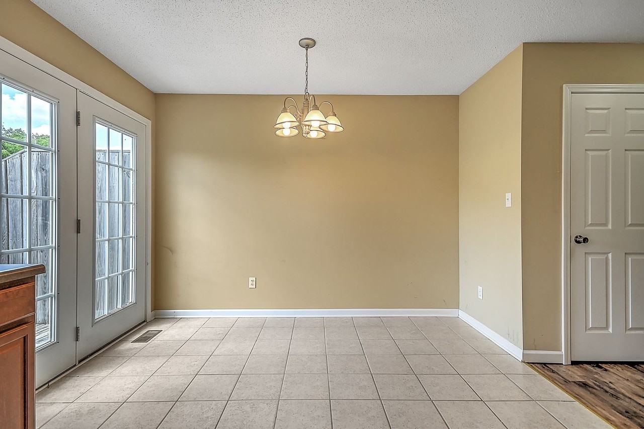 132 Amanda Ln - Photo 6 of 25