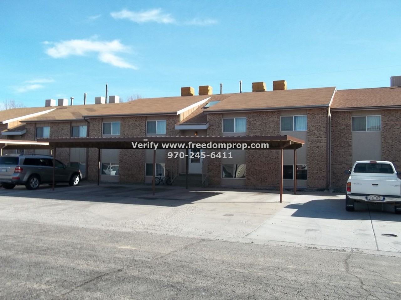 812 E Cedar Court - Photo 2 of 10