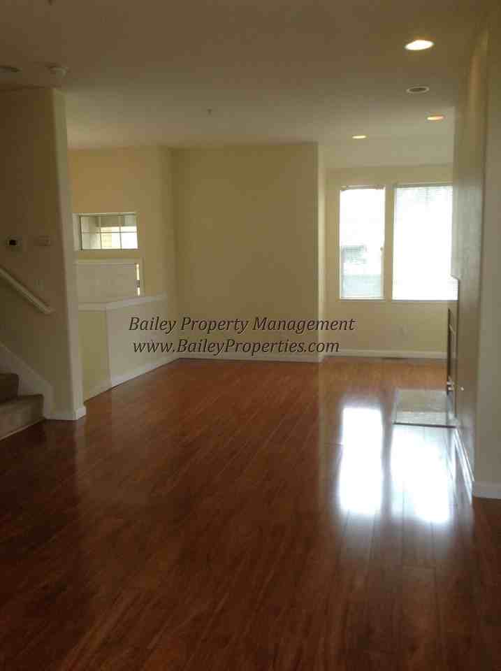 19 Mary Case Lane - Photo 6 of 17