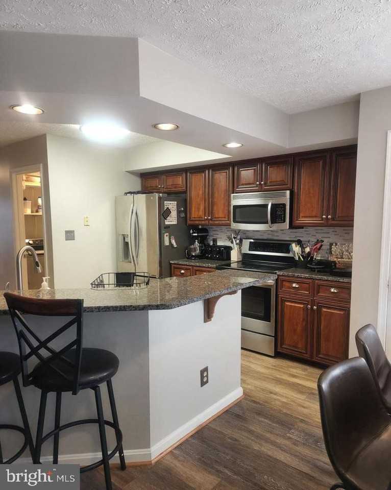 4317 Amelia Dr - Photo 2 of 9
