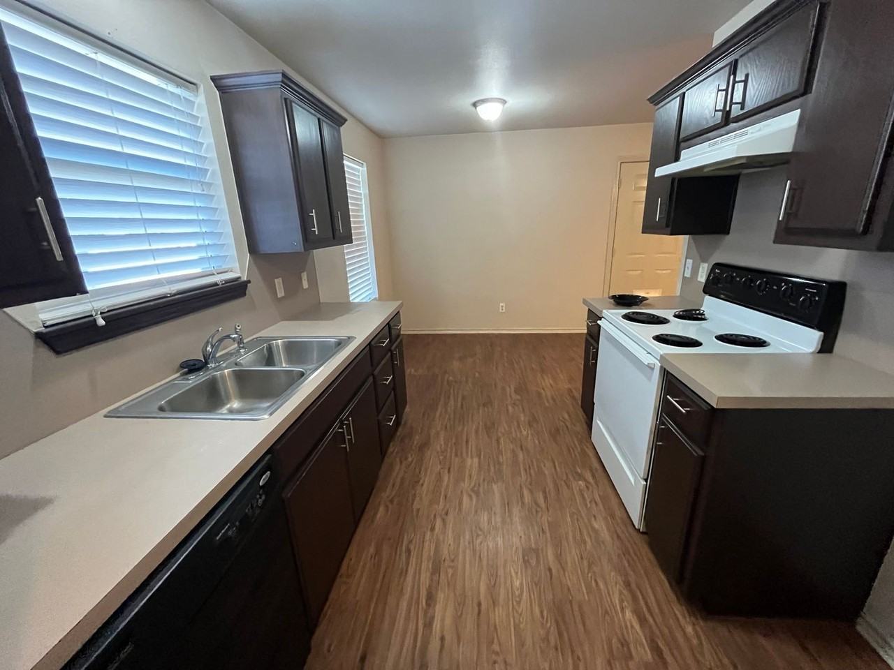 8418 Avenue U - Photo 2 of 13