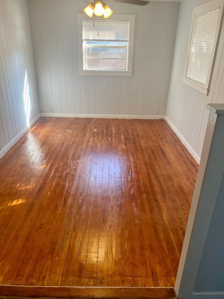 1347 Friend Ave - Photo 7 of 24