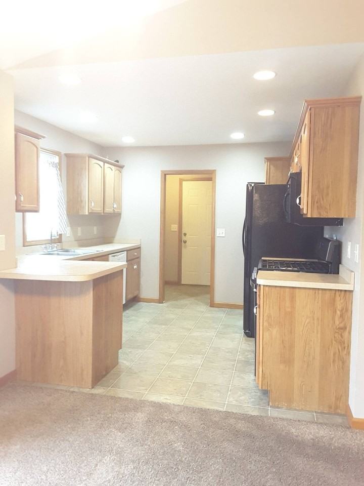 18823 Red Cedar Rd - Photo 3 of 32