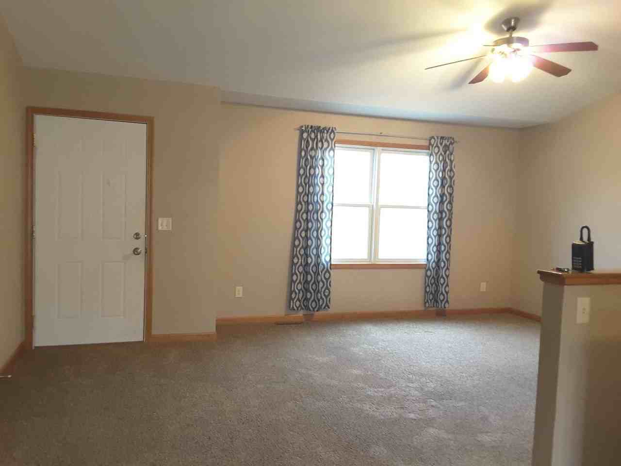 18823 Red Cedar Rd - Photo 7 of 32