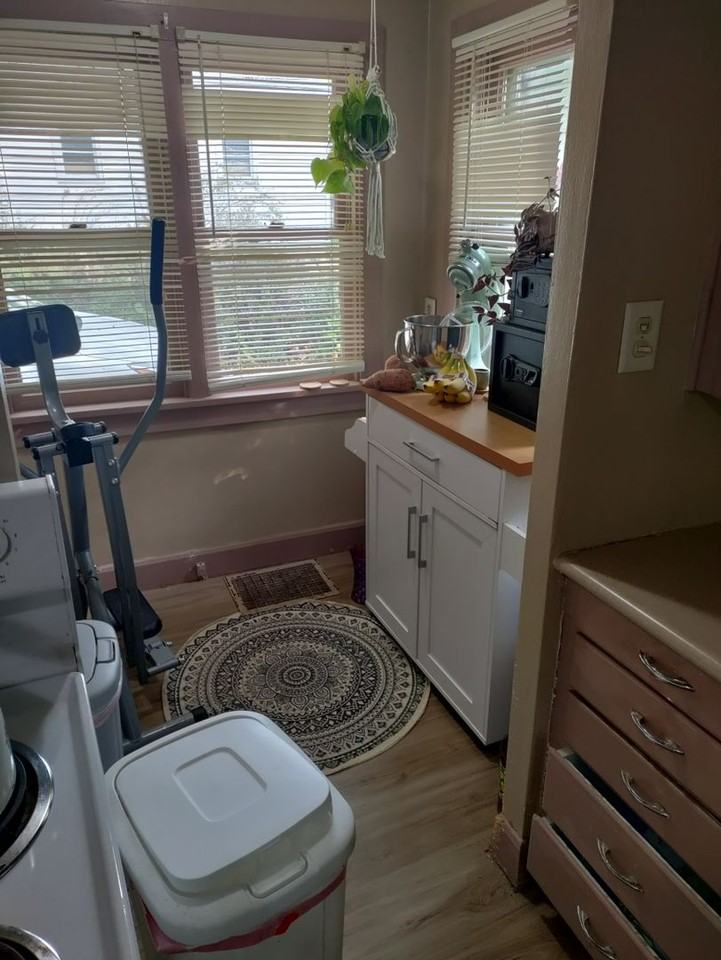 1816 Walnut St - Photo 3 of 5