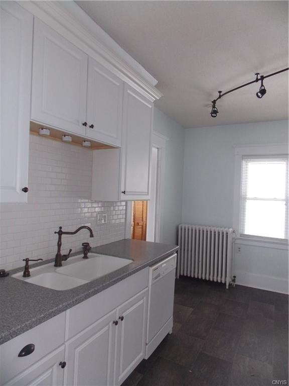 846 West St - Photo 2 of 27