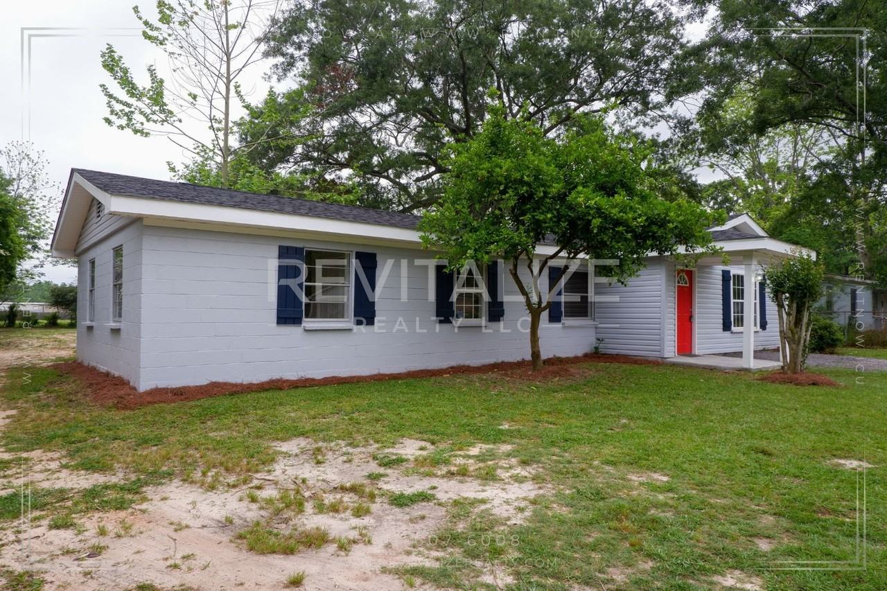 5650 Alice Dr - Photo 3 of 17