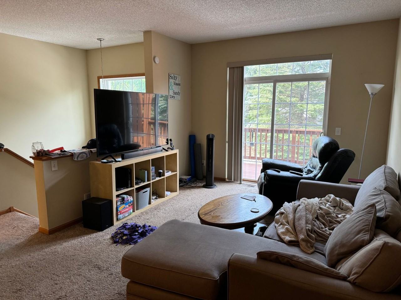 6022 Upper 35th St N - Photo 2 of 11