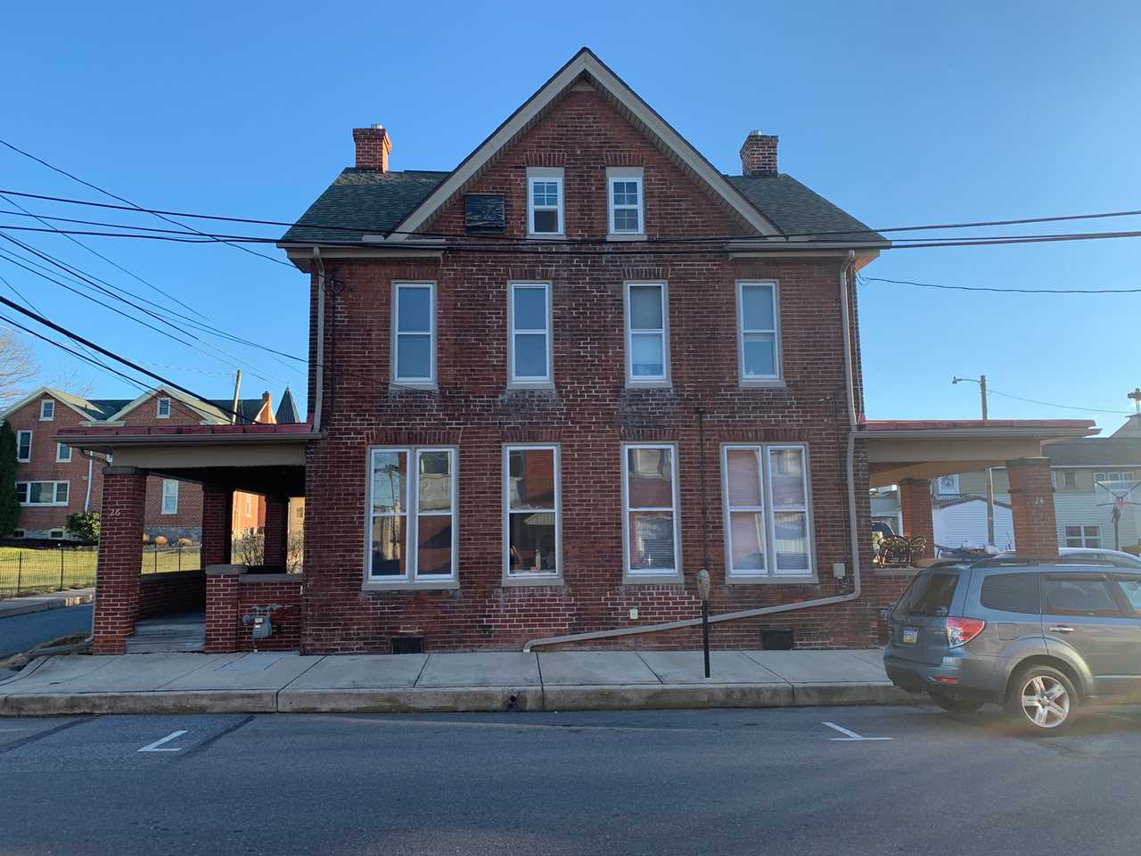 24 E Park St - Photo 3 of 14