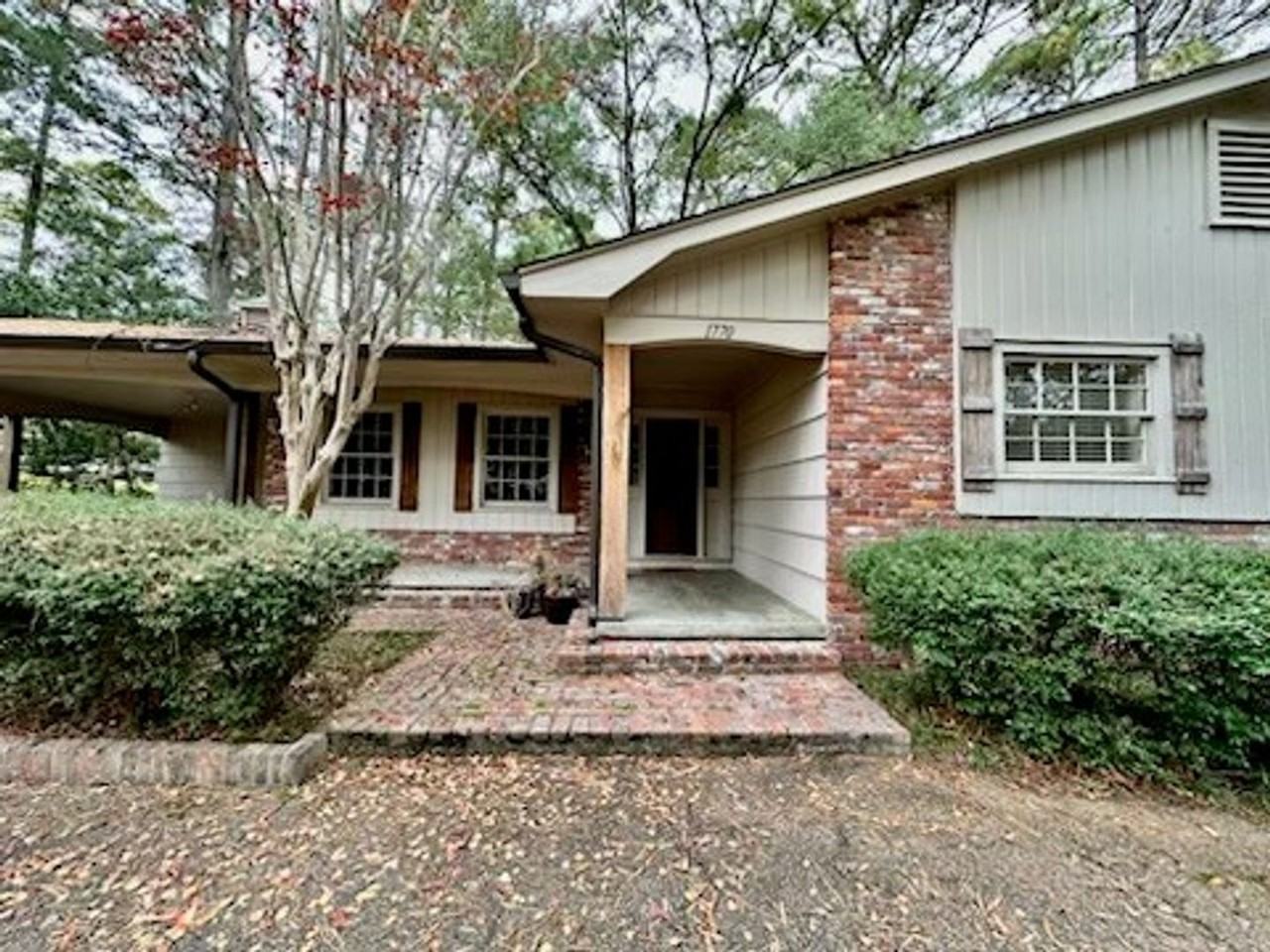 1770 Douglass Dr - Photo 2 of 14