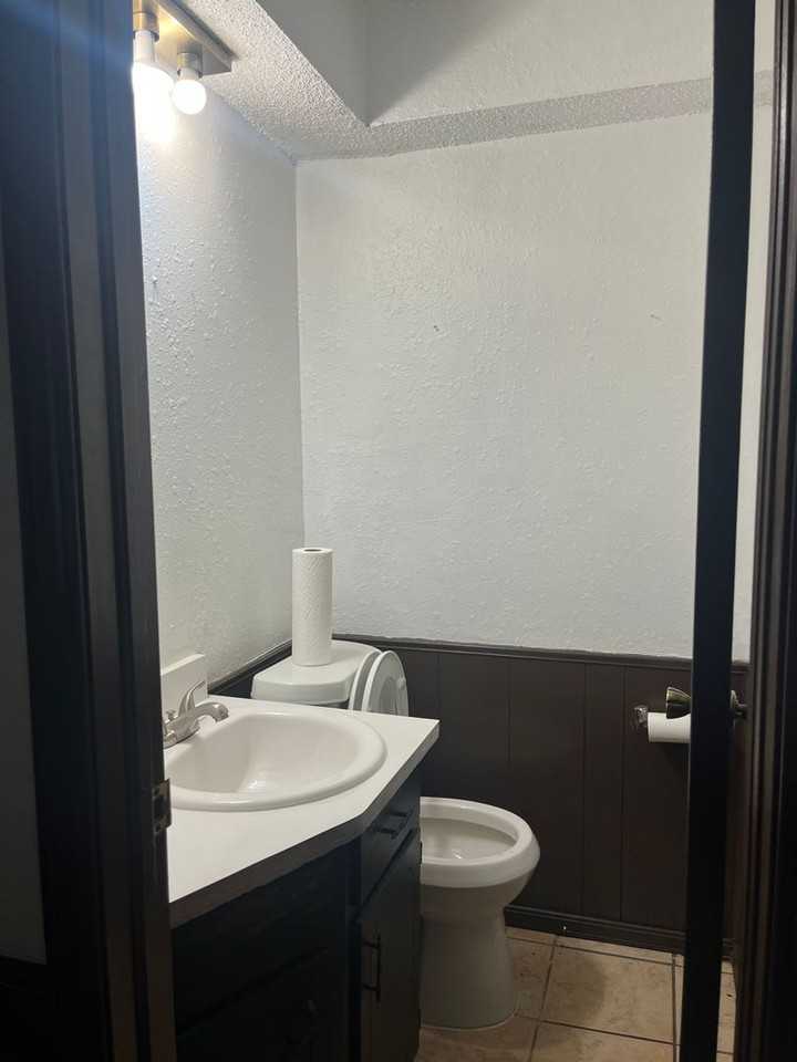 6810 Lancer Lane - Photo 5 of 17