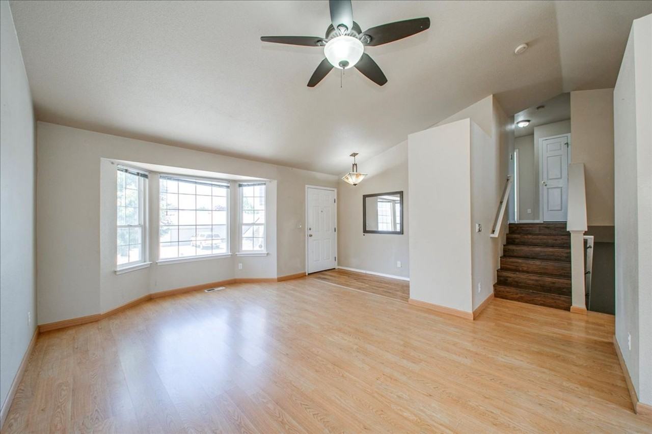 1802 N Heath Ave - Photo 4 of 37