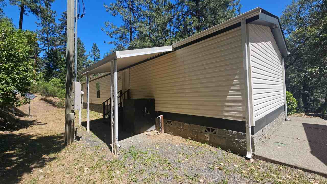 3660 N River Rd - Photo 3 of 4