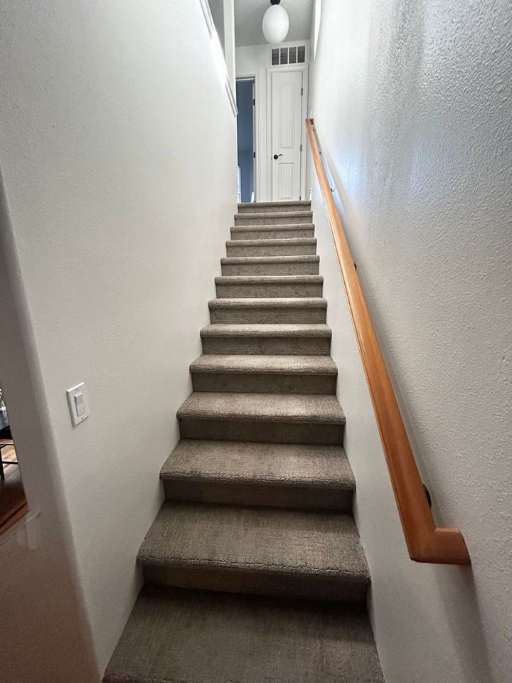 1218 E Franklin St - Photo 6 of 11
