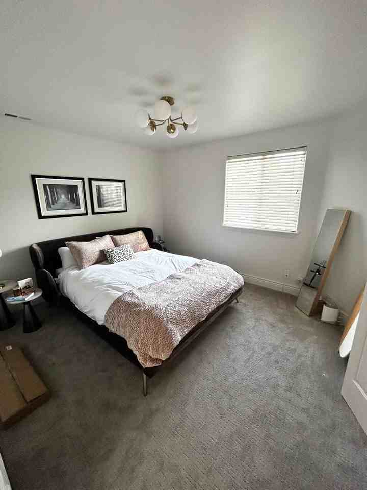 1218 E Franklin St - Photo 7 of 11