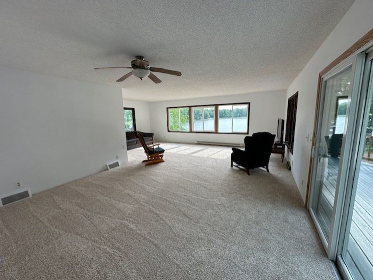 19948 Lound Rd - Photo 2 of 17