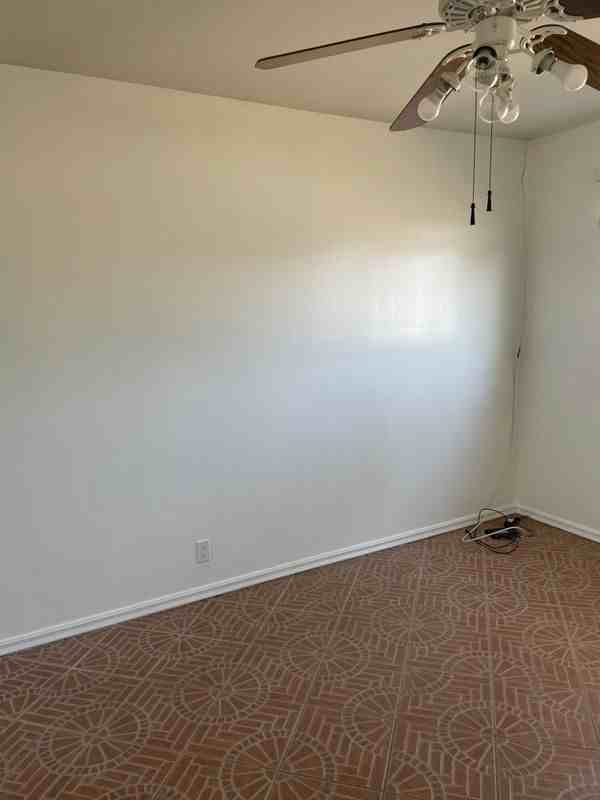 919 Joann St - Photo 4 of 8