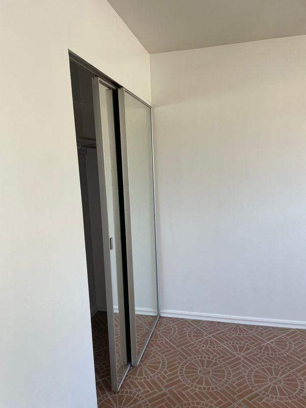 919 Joann St - Photo 5 of 8