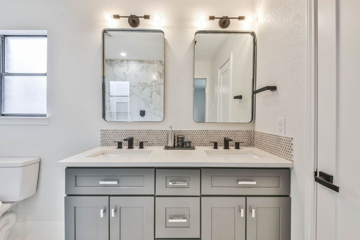 2718 Foliage Green Dr - Photo 3 of 19