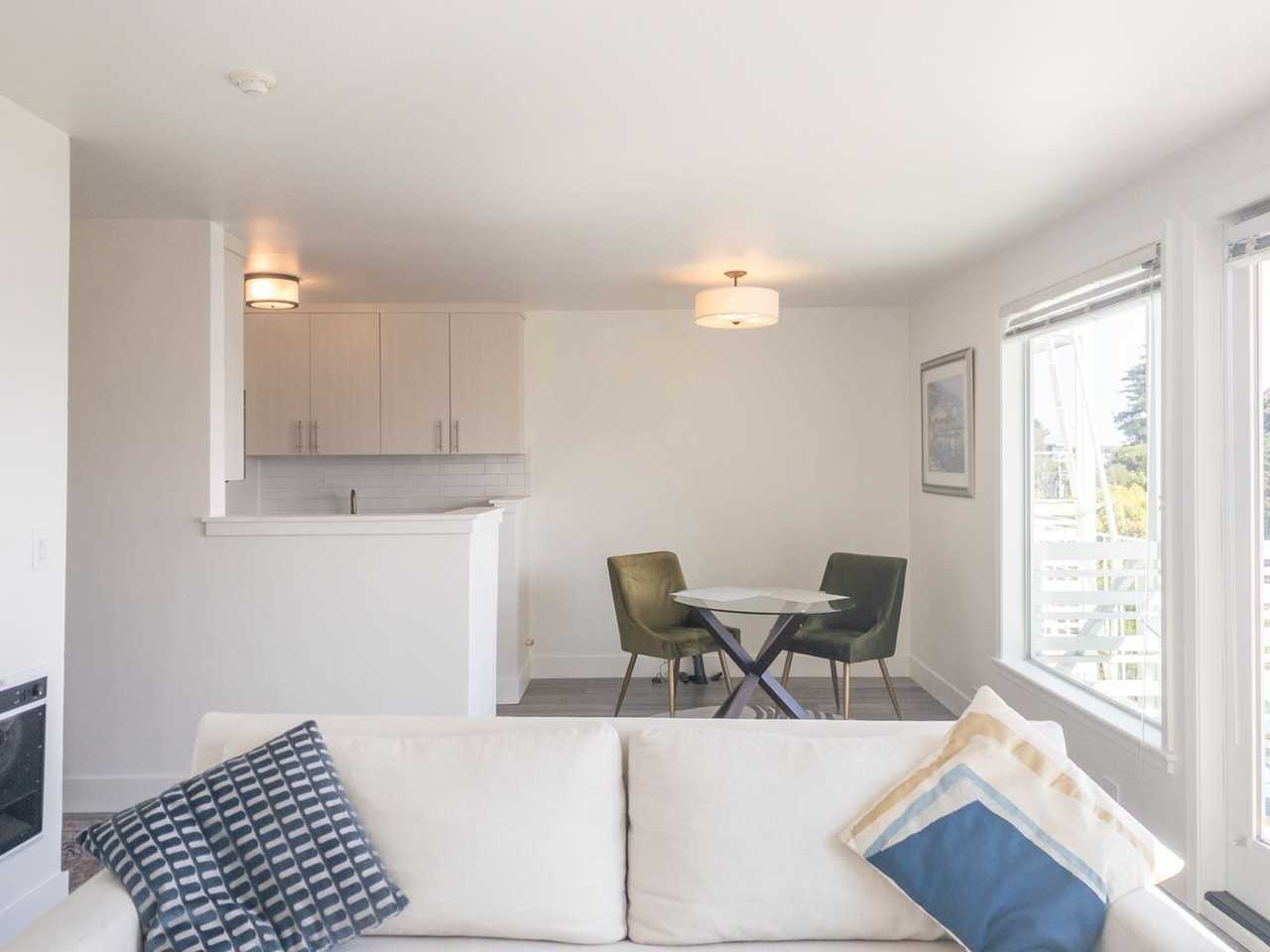 77 Bulkley Ave - Photo 2 of 24