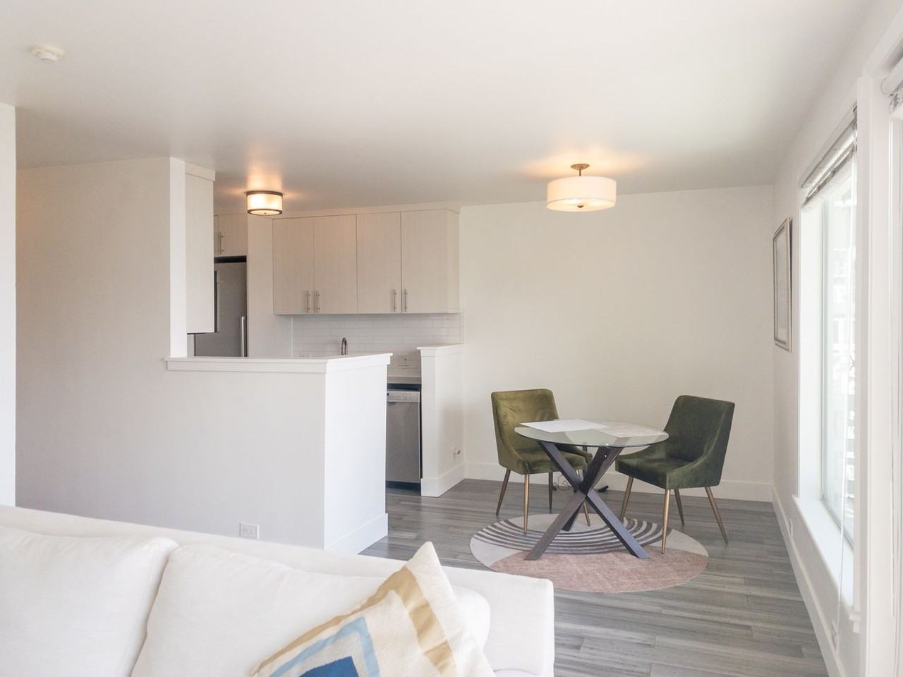 77 Bulkley Ave - Photo 3 of 24