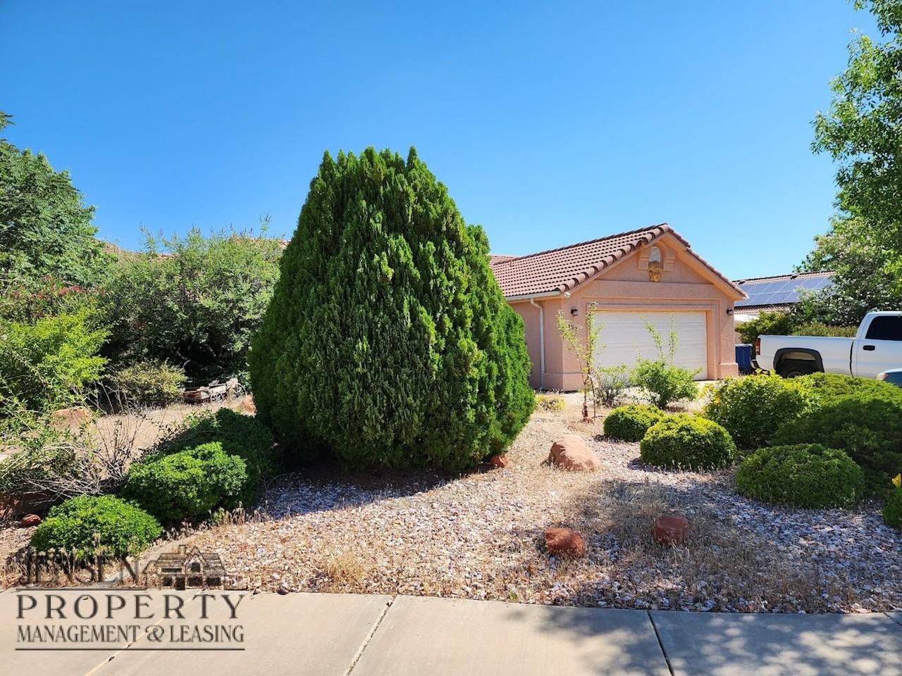 137 E 755 S - Photo 2 of 40