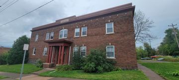 featured image of 305 N 12th Ave E