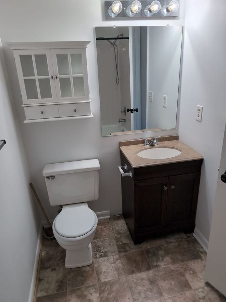 526 Glenn Regis Way - Photo 3 of 18