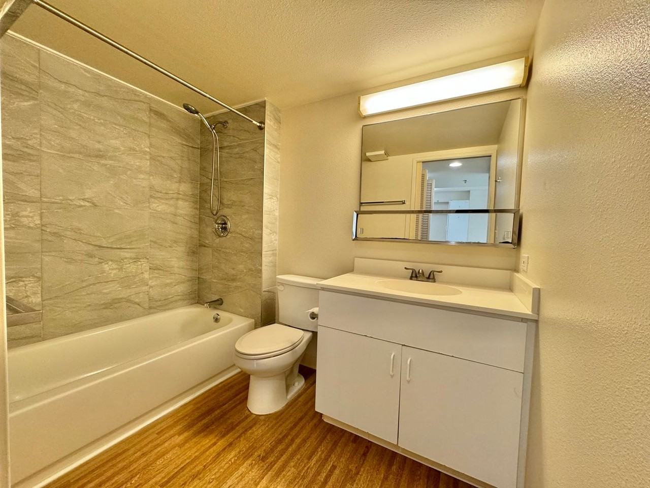 1450 Young St #2204 - Photo 5 of 42