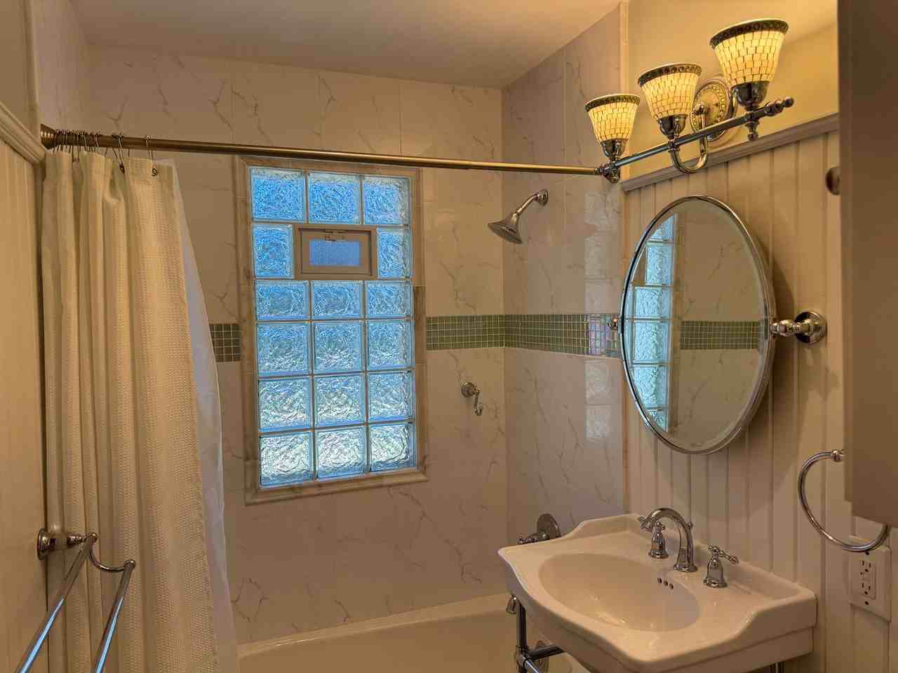 4001 S Hately Ave - Photo 3 of 15