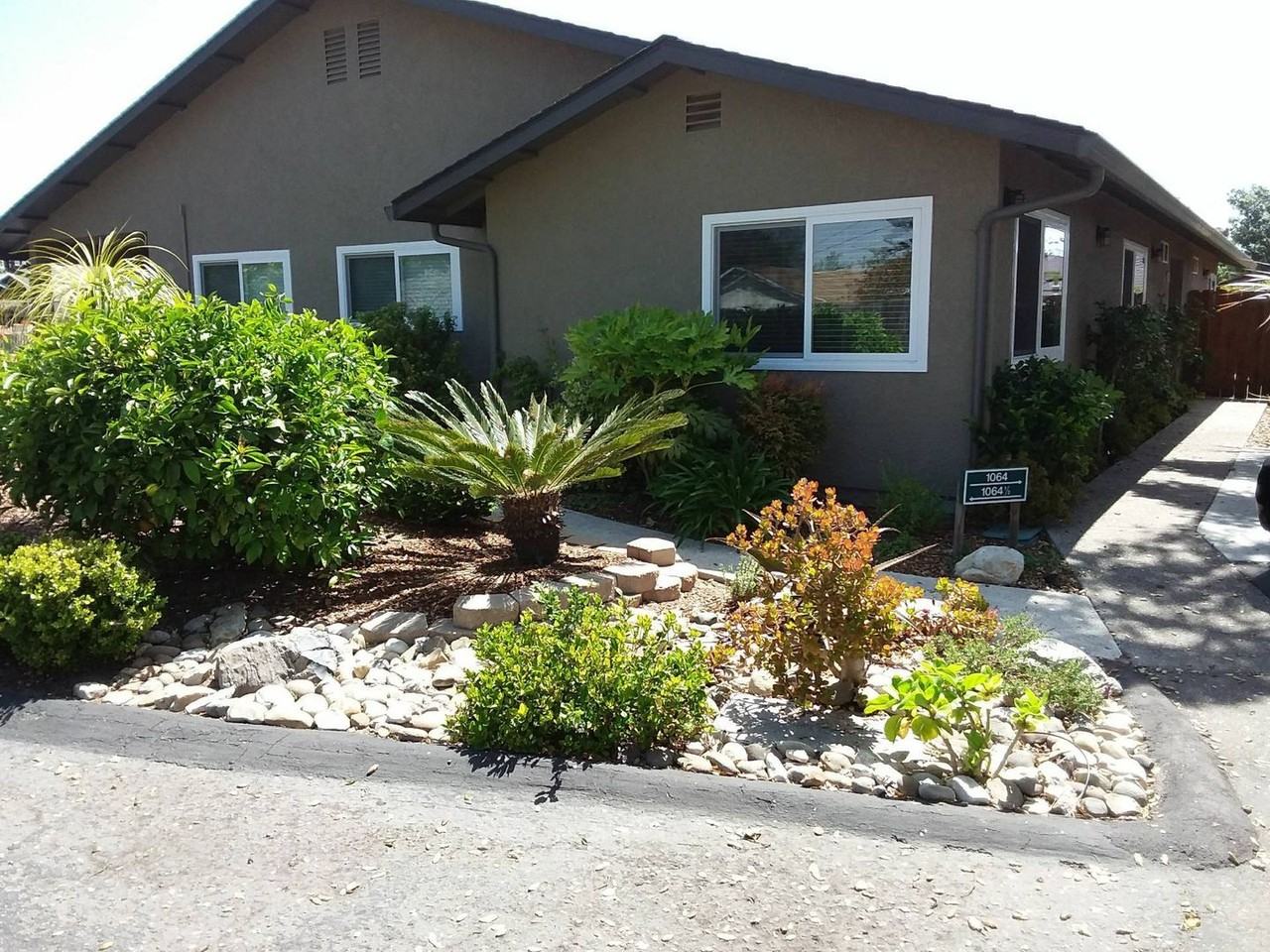 3954 1064 Maple Street - Photo 2 of 6