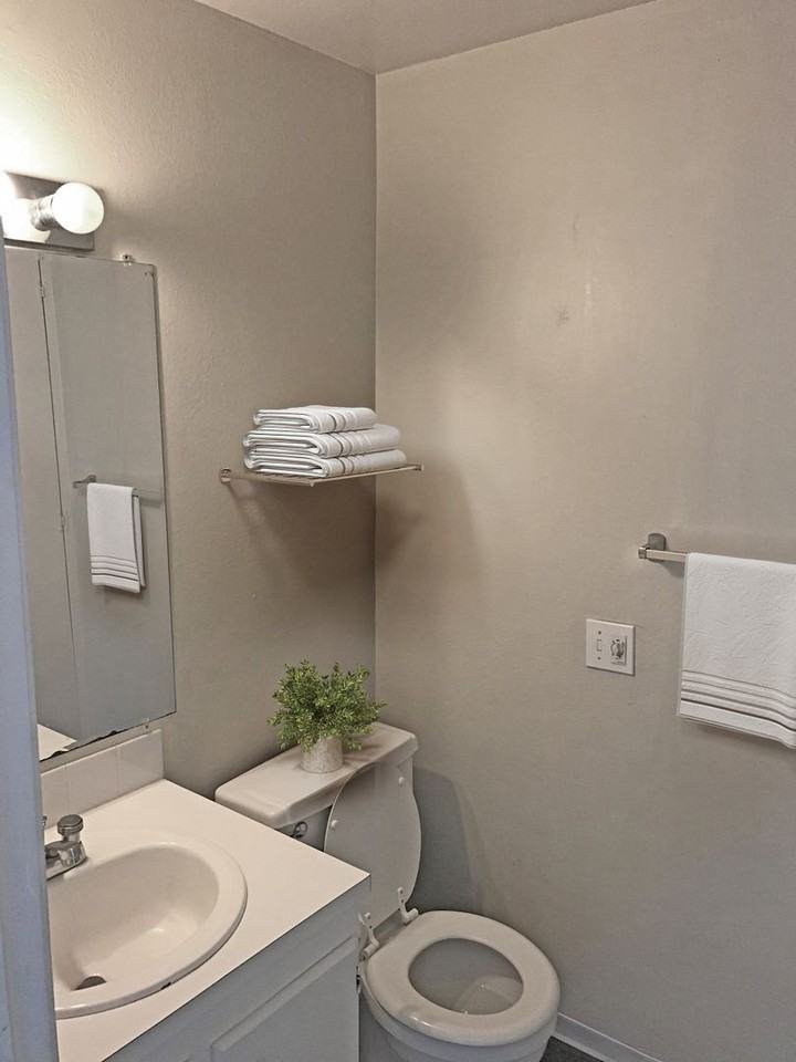 La Fountaine - Photo 3 of 8