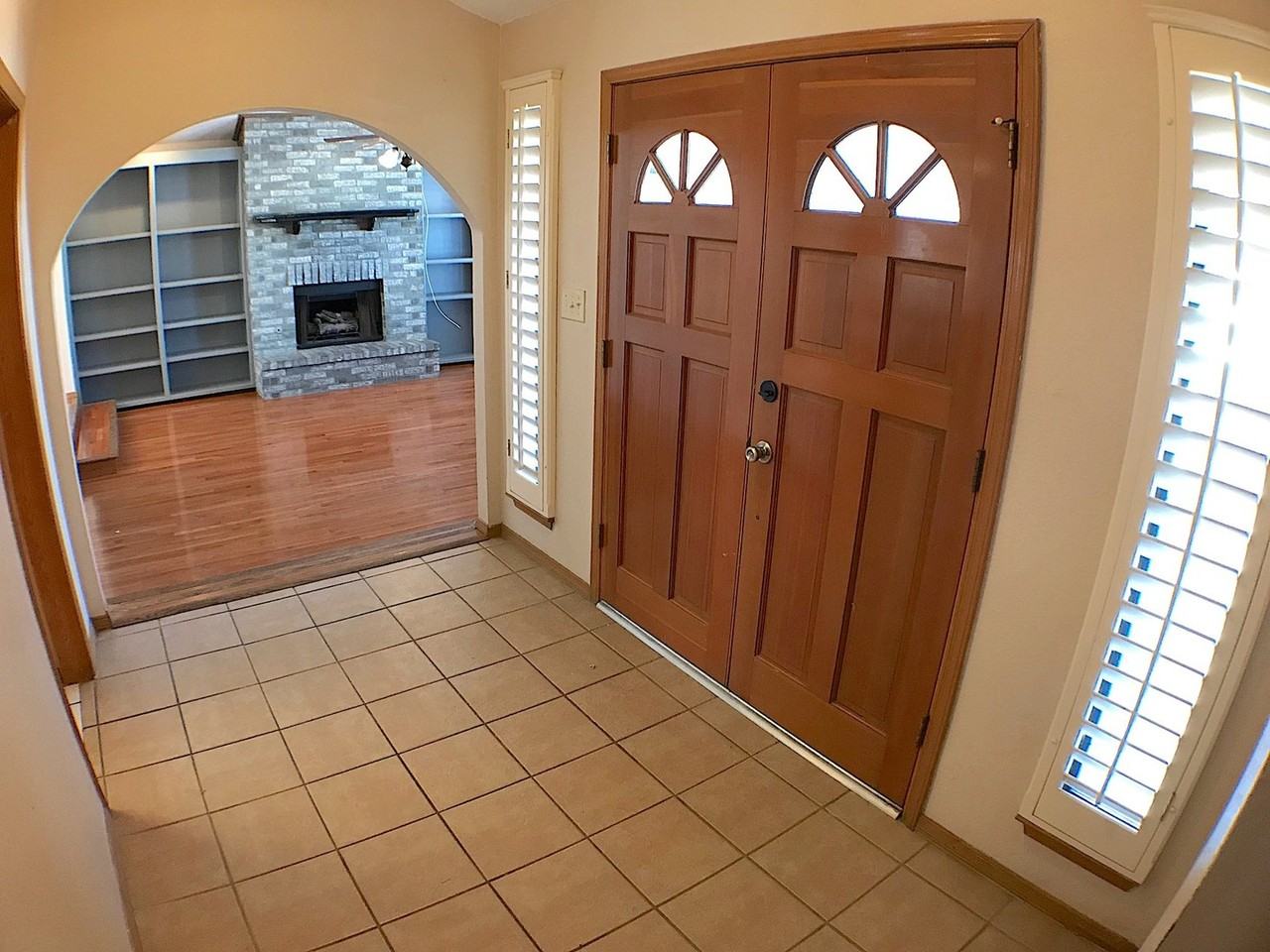 1996 Gus Moran St - Photo 2 of 25