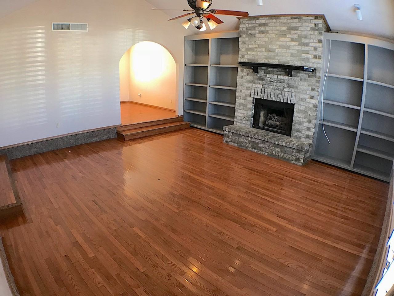 1996 Gus Moran St - Photo 6 of 26