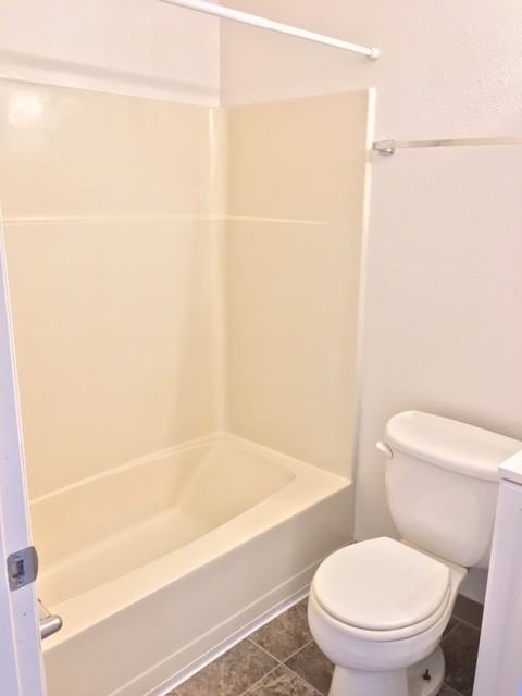 Beverly Ann Apartments - Photo 3 of 31