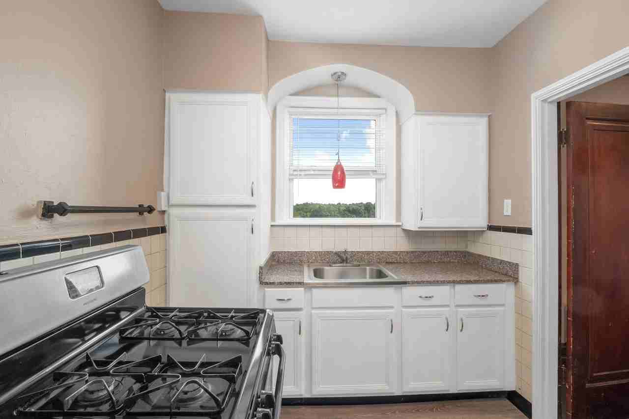 5747 Chippewa St - Photo 7 of 17