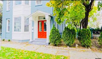featured image of 807 3rd Ave