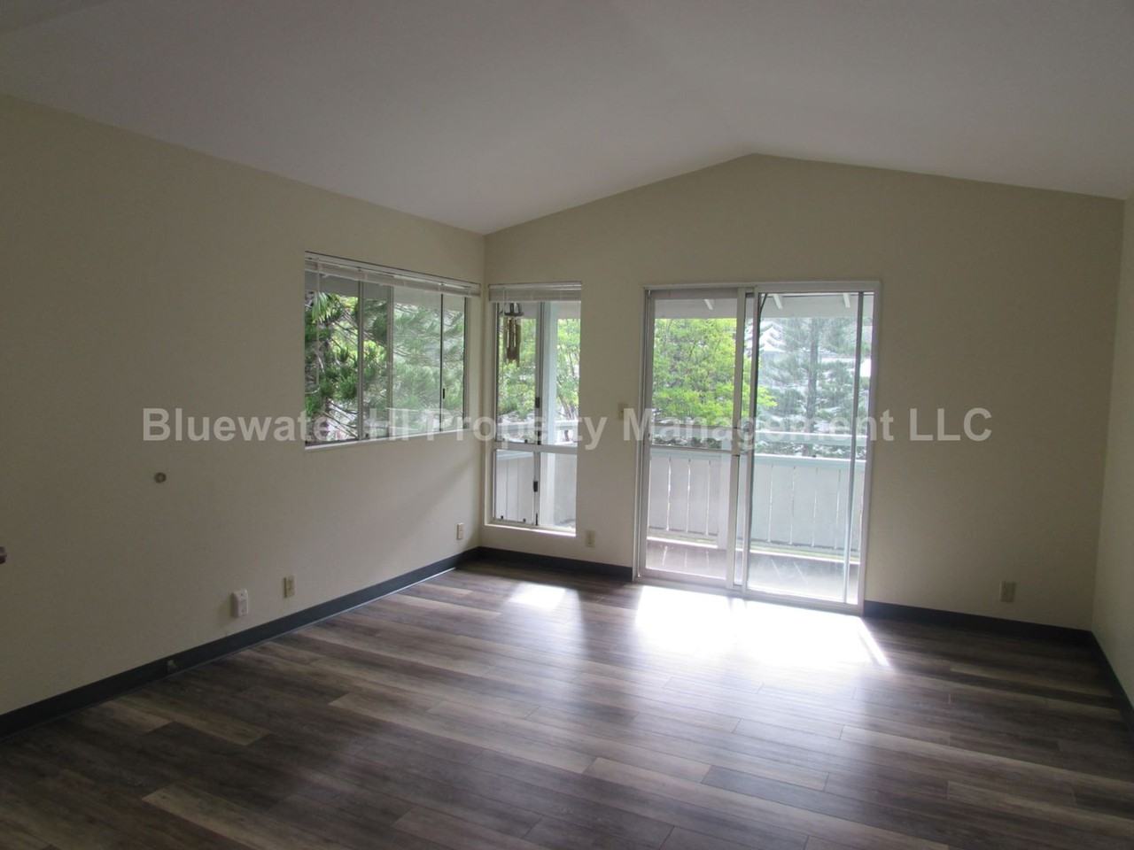 95-782 Wikao St - Photo 4 of 19