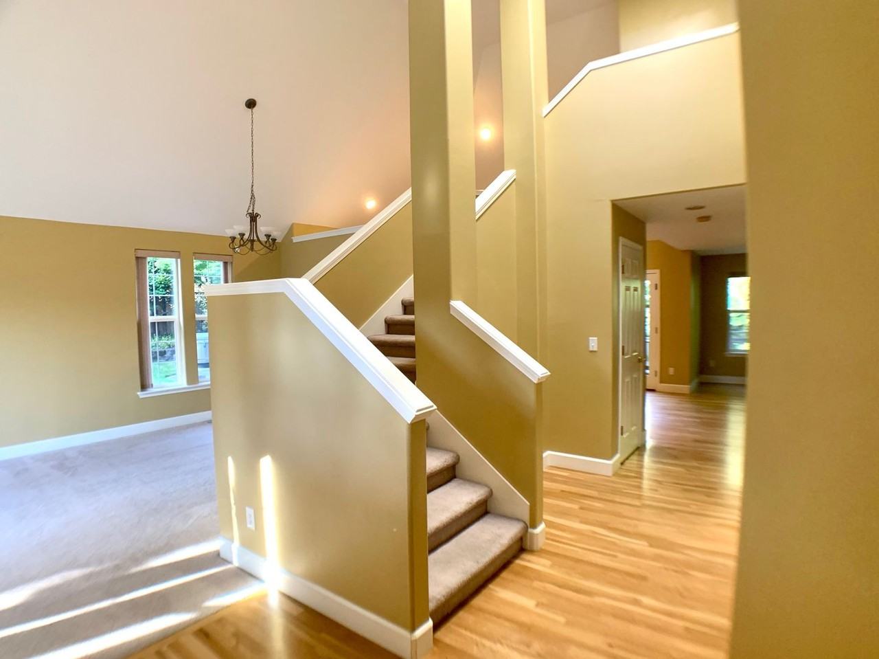 9036 116th Ave Ne - Photo 2 of 28