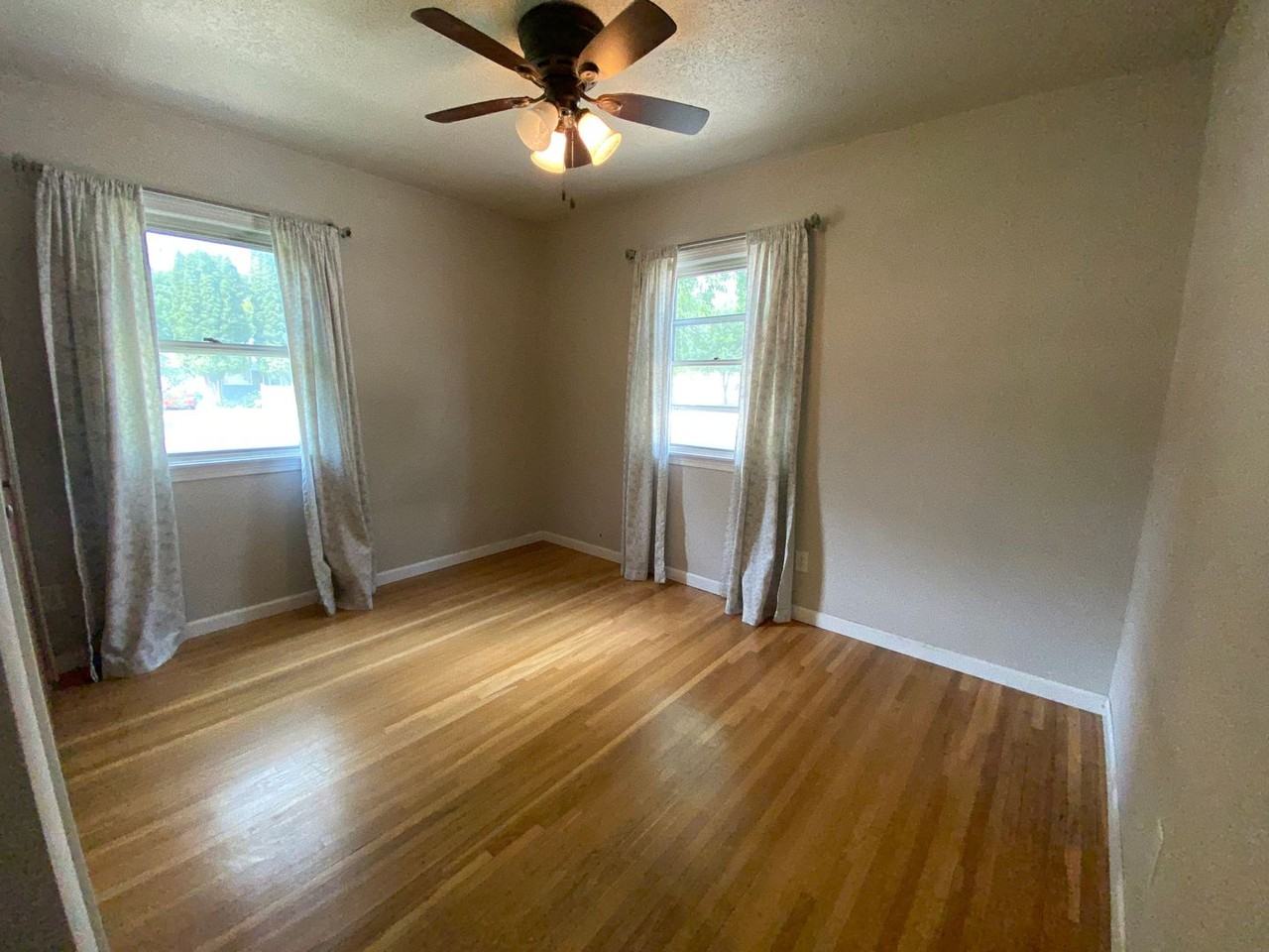 1526 13 1/2 St S - Photo 2 of 15