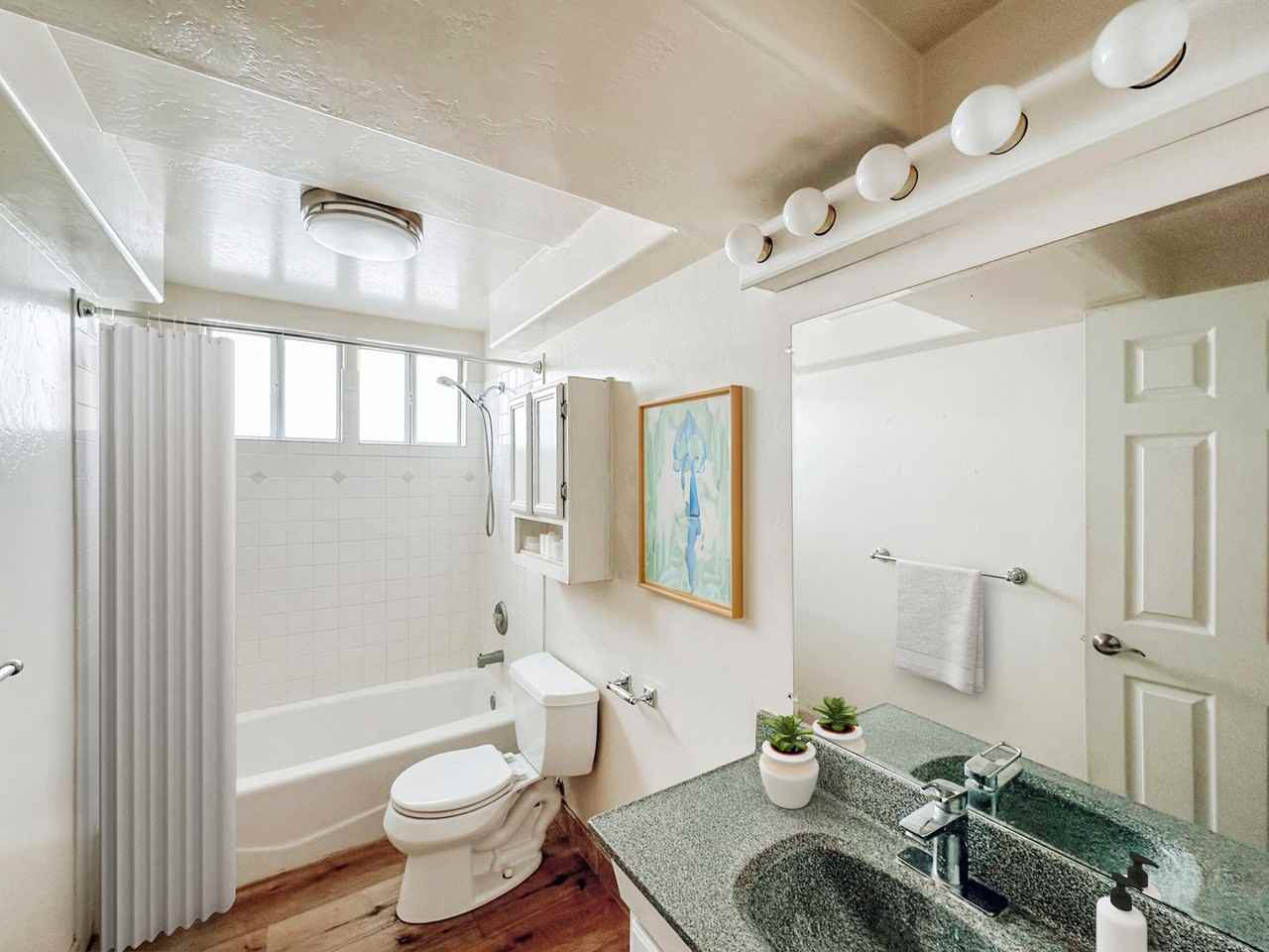 245 N Vulcan Ave - Photo 5 of 8