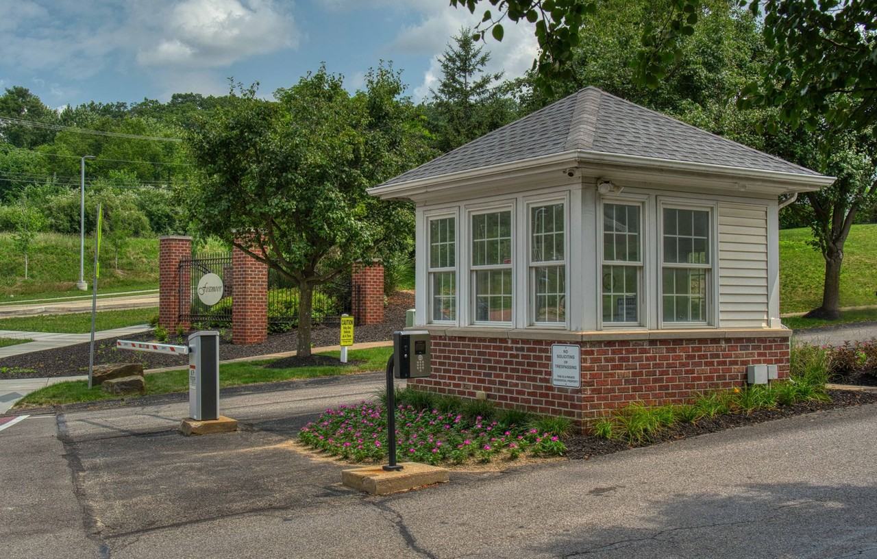 501 Stockton Rdg - Photo 2 of 34