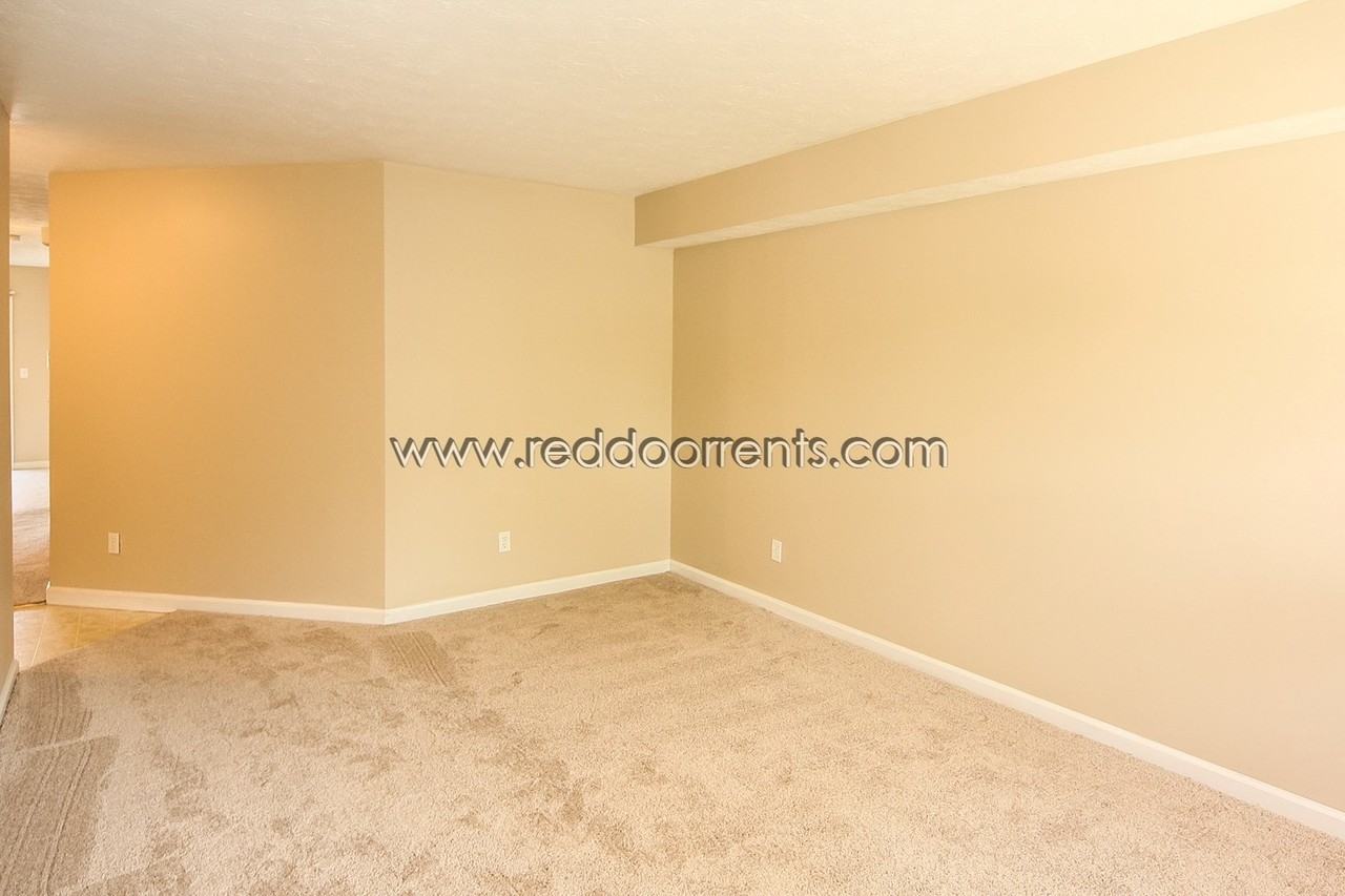 4230 Carson Ln - Photo 5 of 23