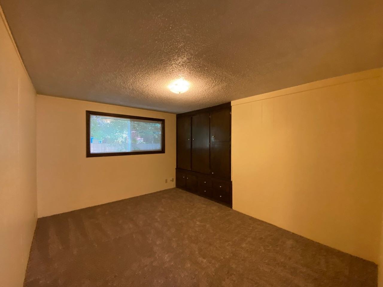 2469 Miami Ln - Photo 5 of 15